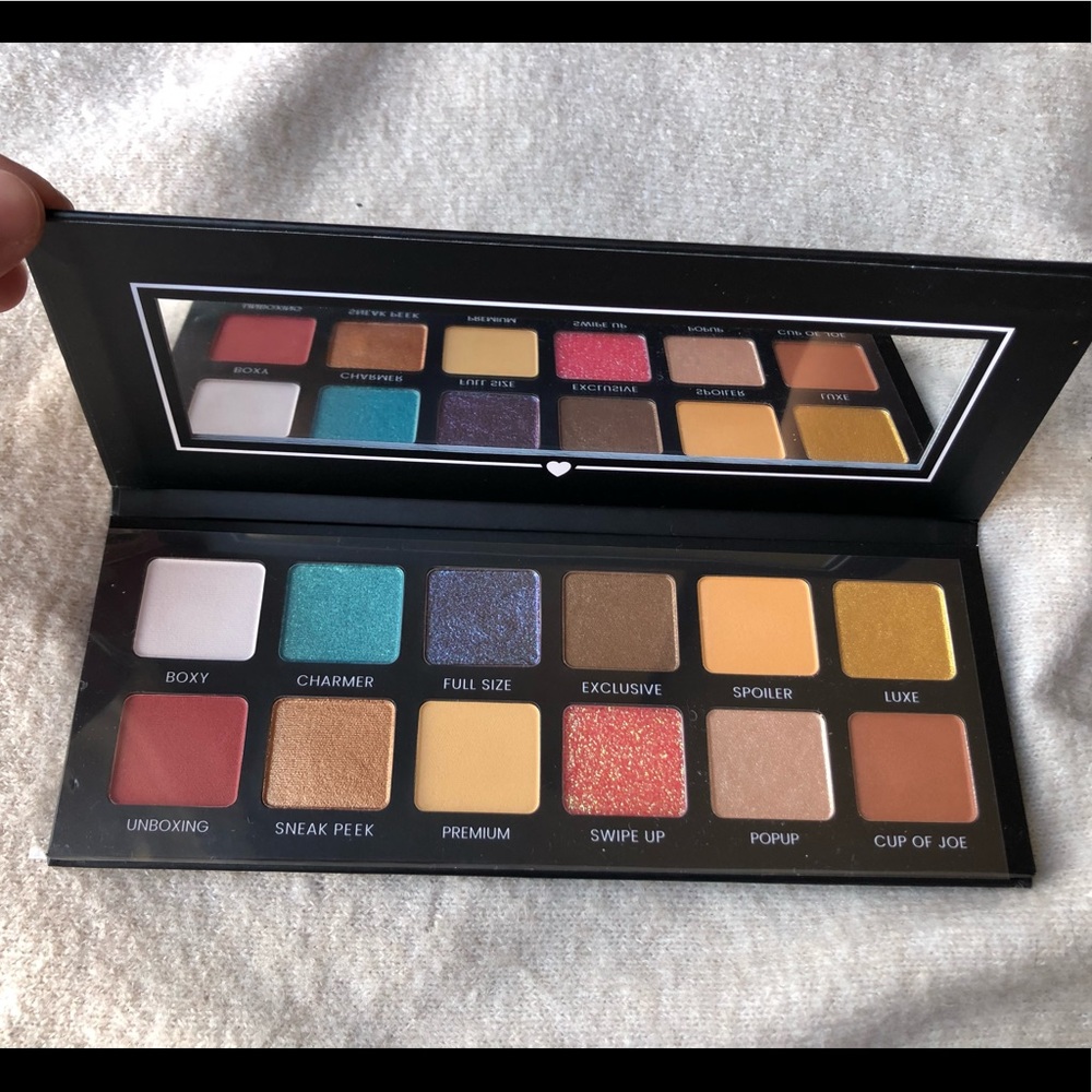 🆕 BOXY CHARM Makeup Palette